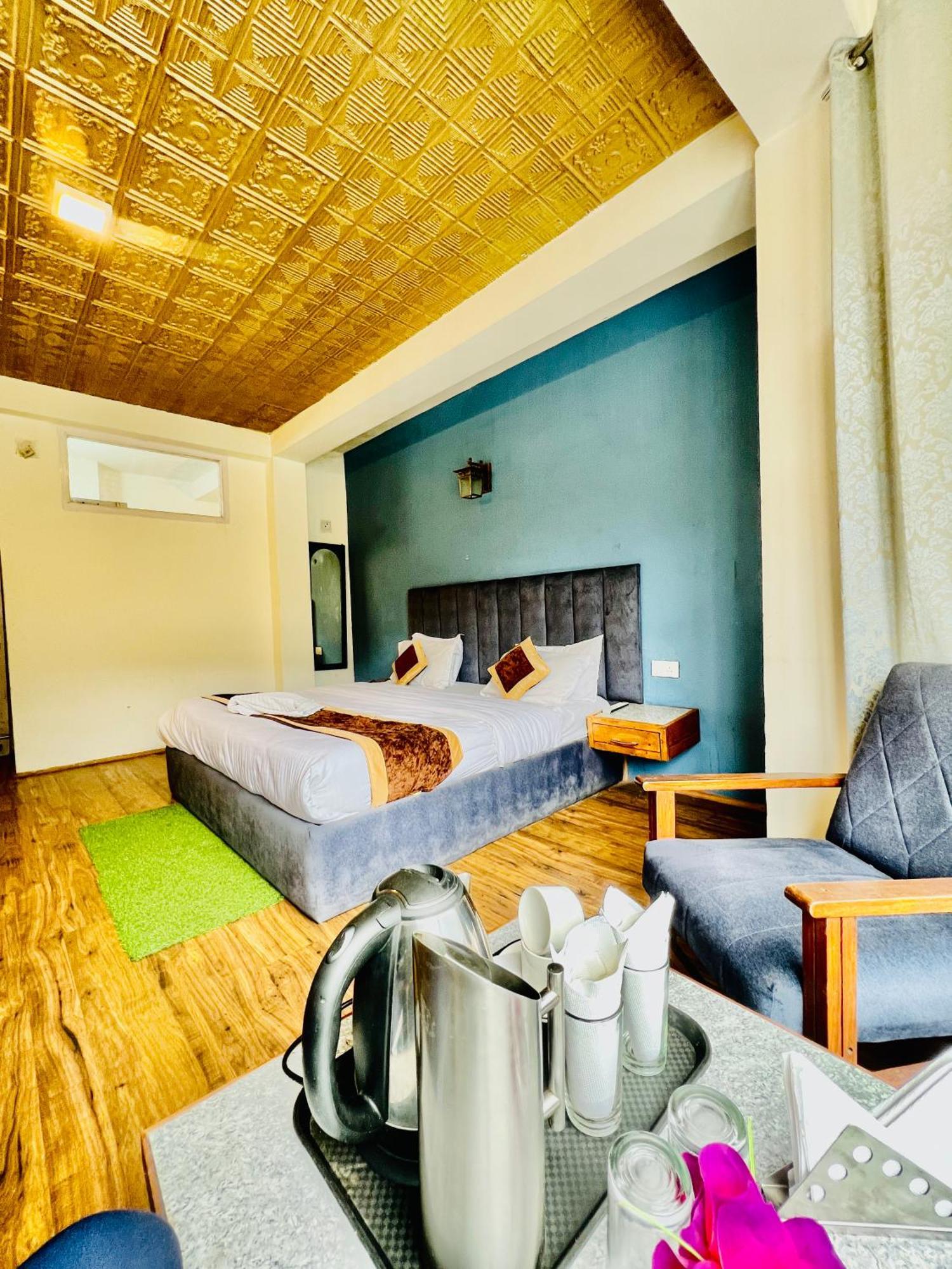 Hotel New # Link Way # Near Zing Bus Stand Manāli Eksteriør billede