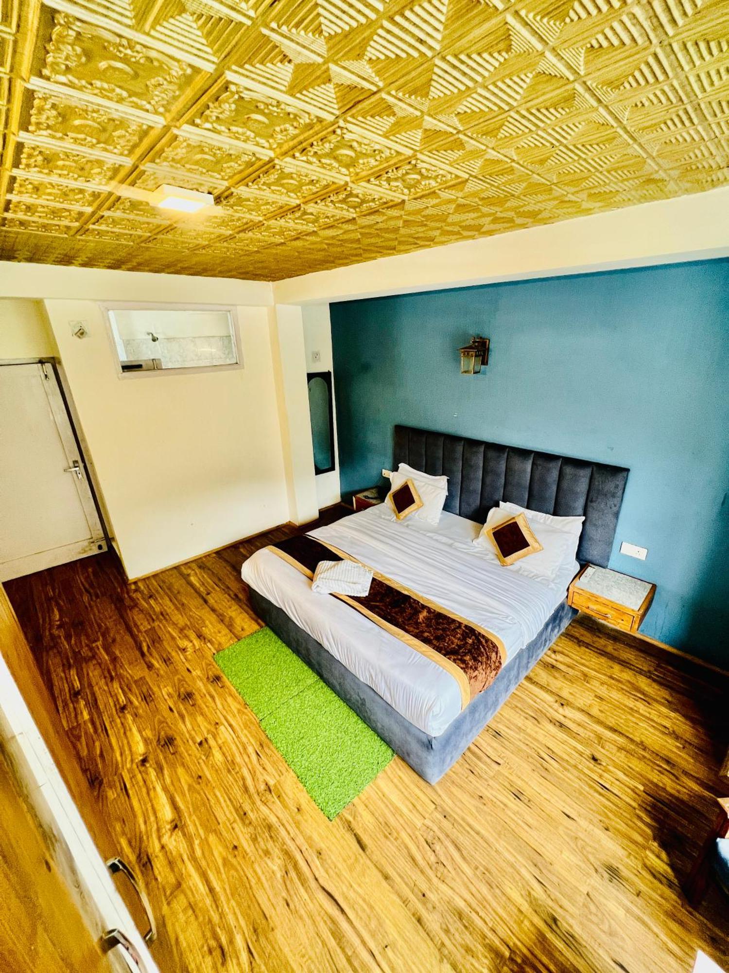 Hotel New # Link Way # Near Zing Bus Stand Manāli Eksteriør billede