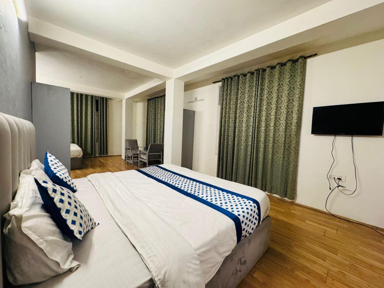 Hotel New # Link Way # Near Zing Bus Stand Manāli Eksteriør billede